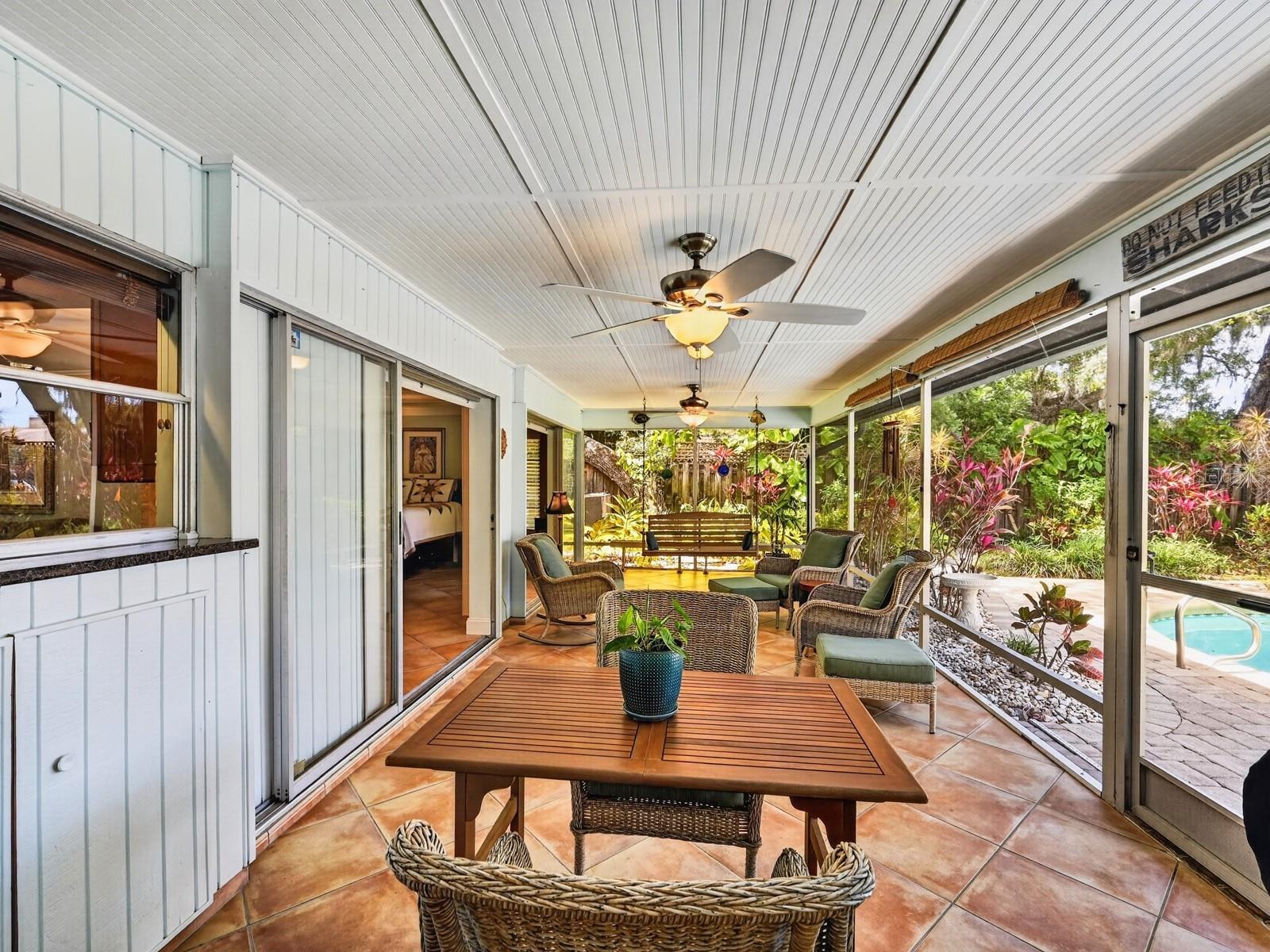 2120 ROBINSON AVE, SARASOTA, FL, 34232