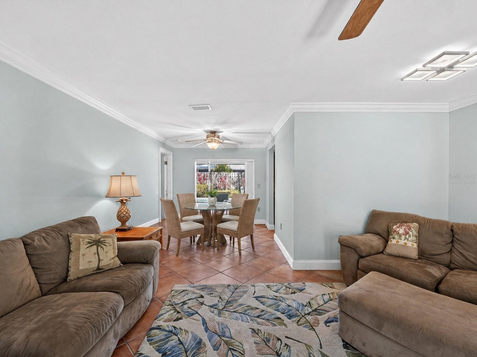 2120 ROBINSON AVE, SARASOTA, FL, 34232