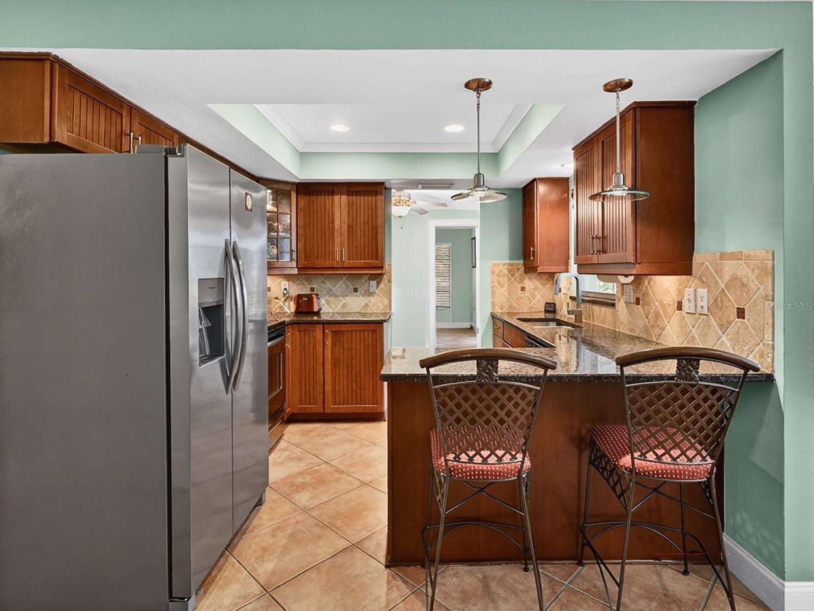 2120 ROBINSON AVE, SARASOTA, FL, 34232