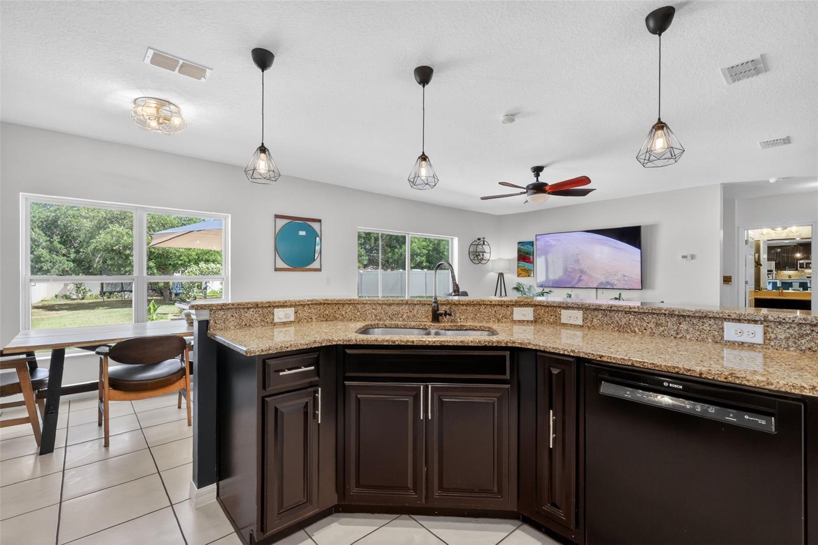 34040 ALAMEDA DR, SORRENTO, FL, 32776