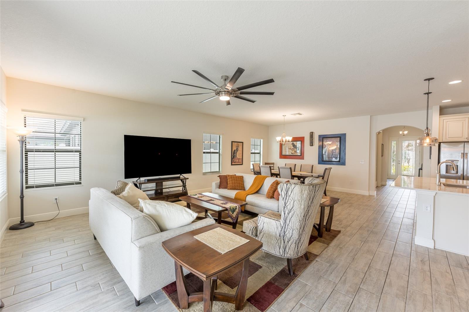 12822 SATIN LILY DR, RIVERVIEW, FL, 33579