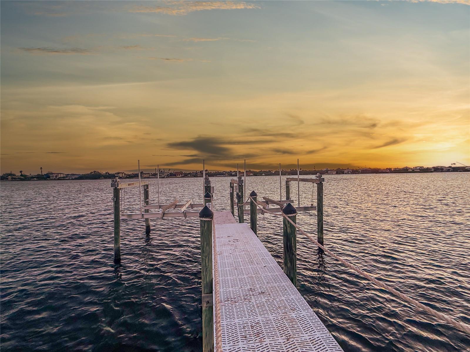BAYSHORE DR, ENGLEWOOD, FL, 34223