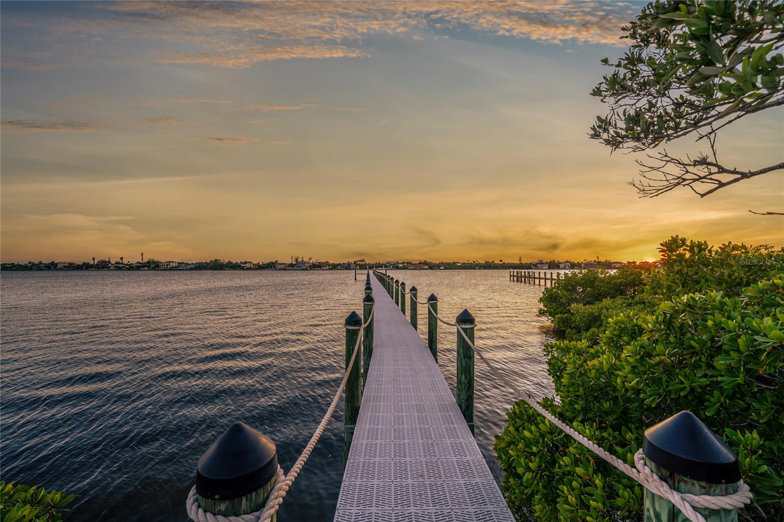 BAYSHORE DR, ENGLEWOOD, FL, 34223