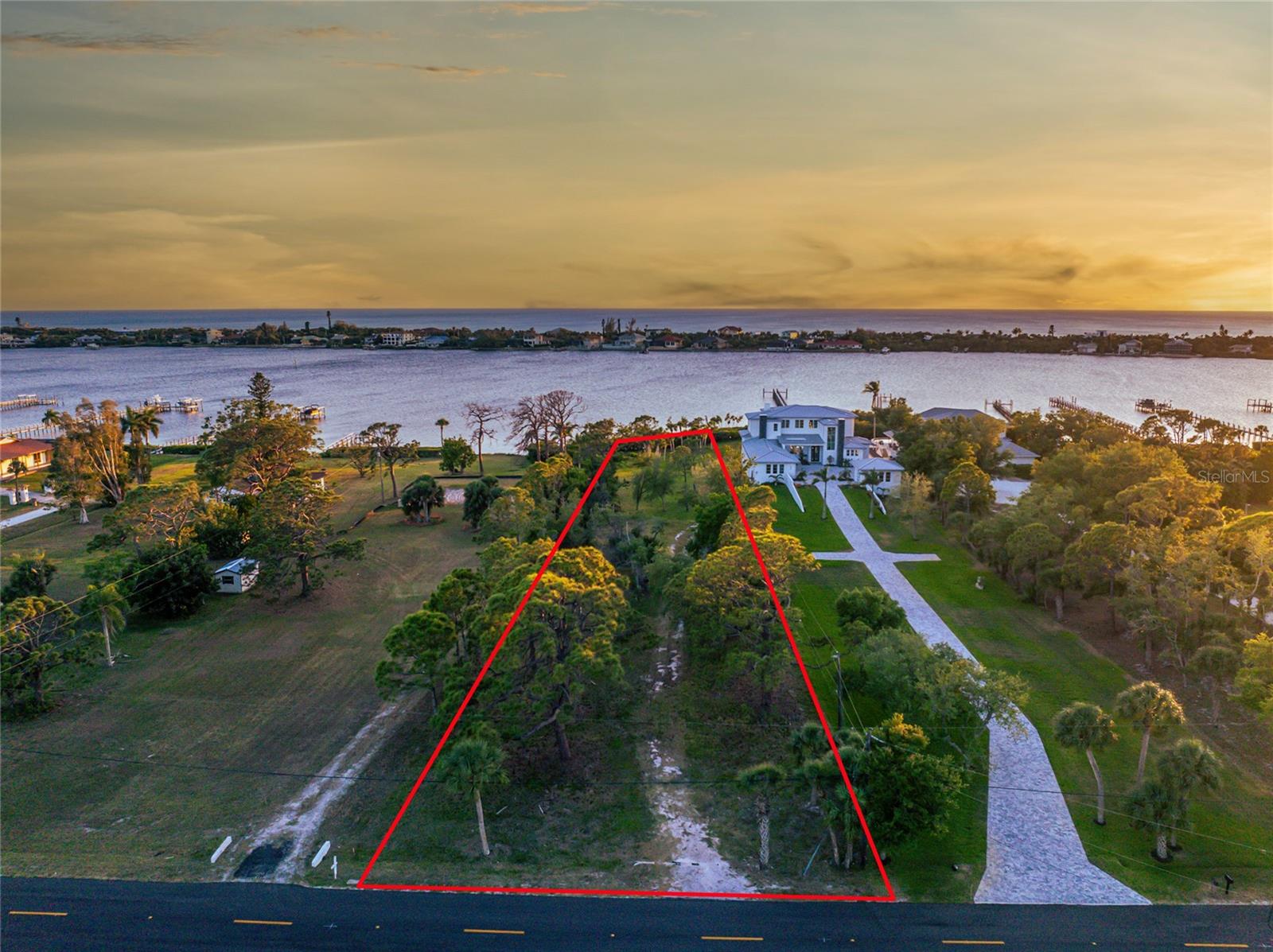 BAYSHORE DR, ENGLEWOOD, FL, 34223
