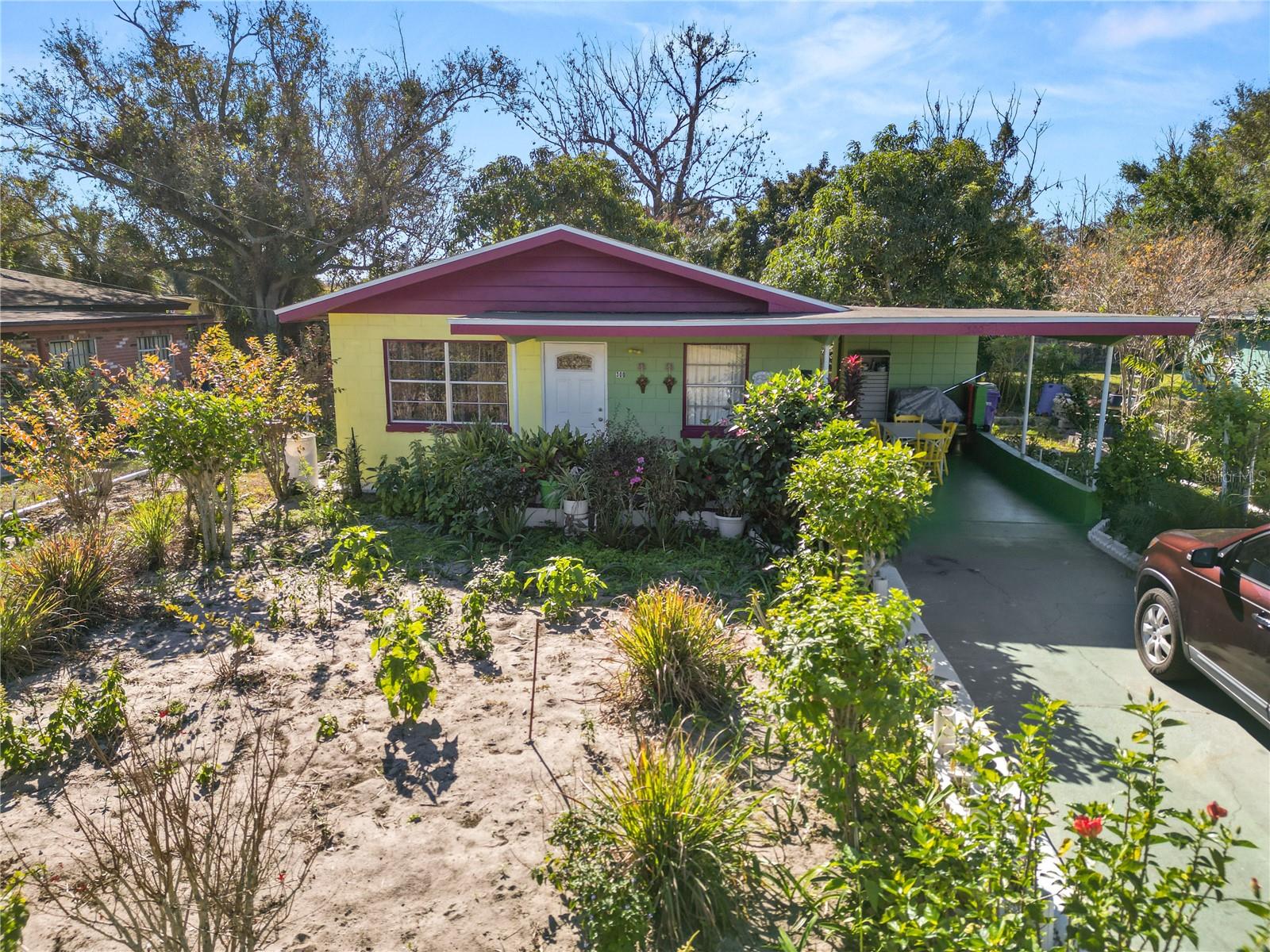 300 AVENUE V NE, WINTER HAVEN, FL, 33881