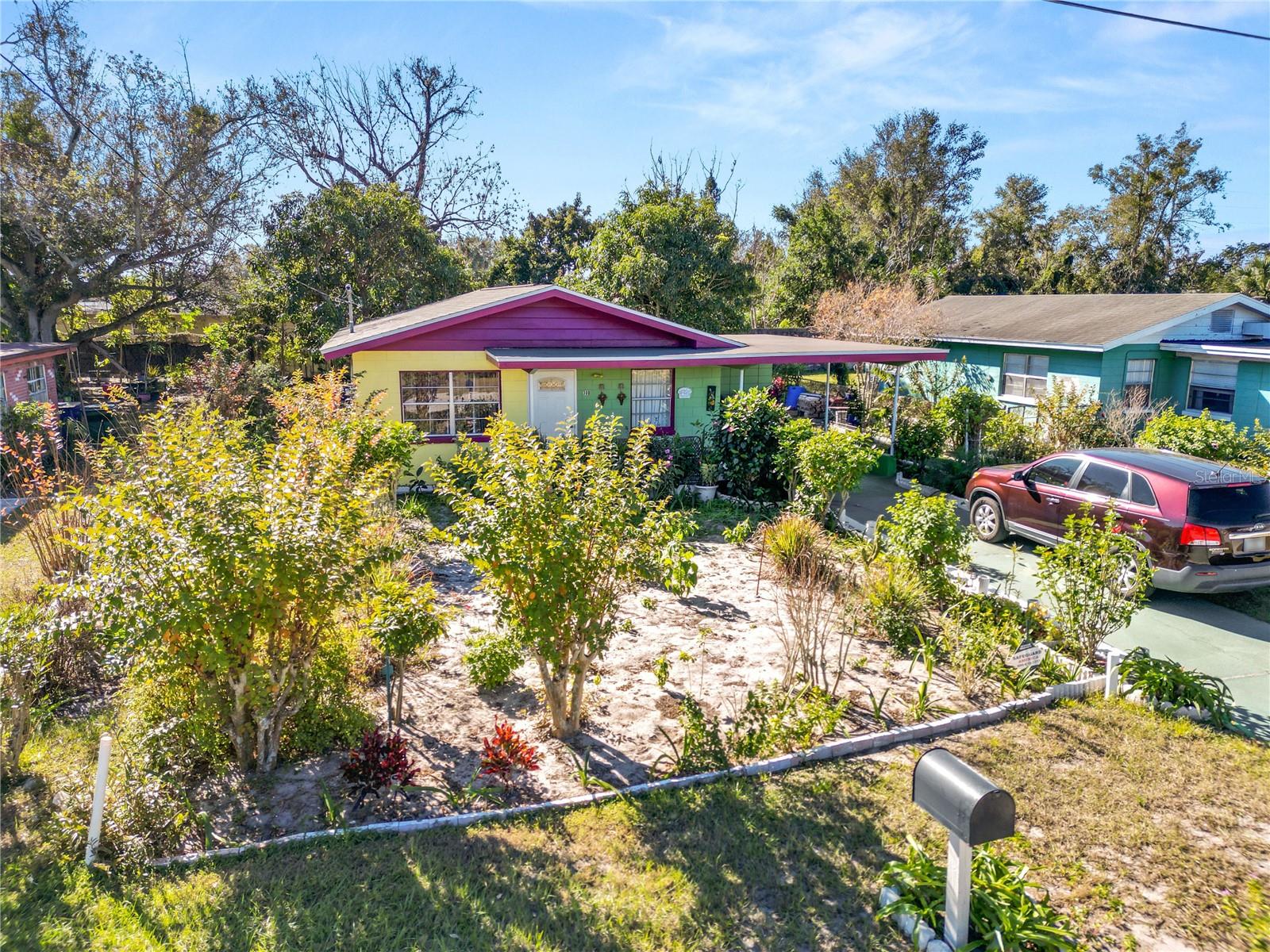 300 AVENUE V NE, WINTER HAVEN, FL, 33881