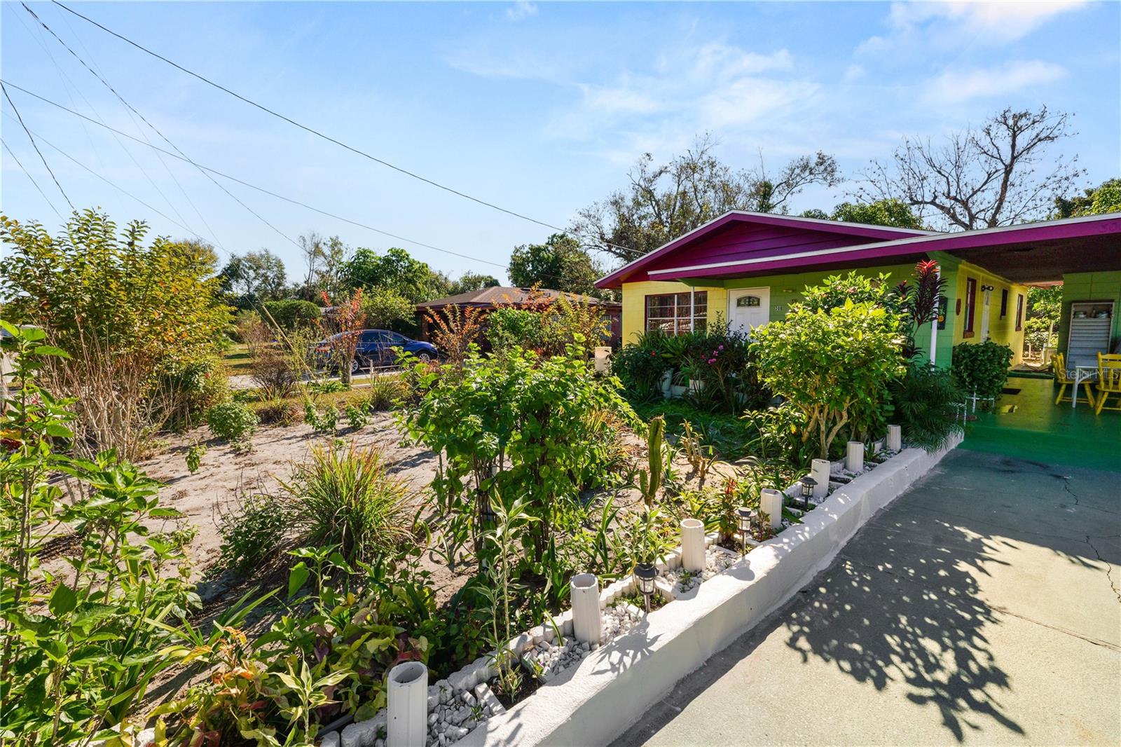 300 AVENUE V NE, WINTER HAVEN, FL, 33881