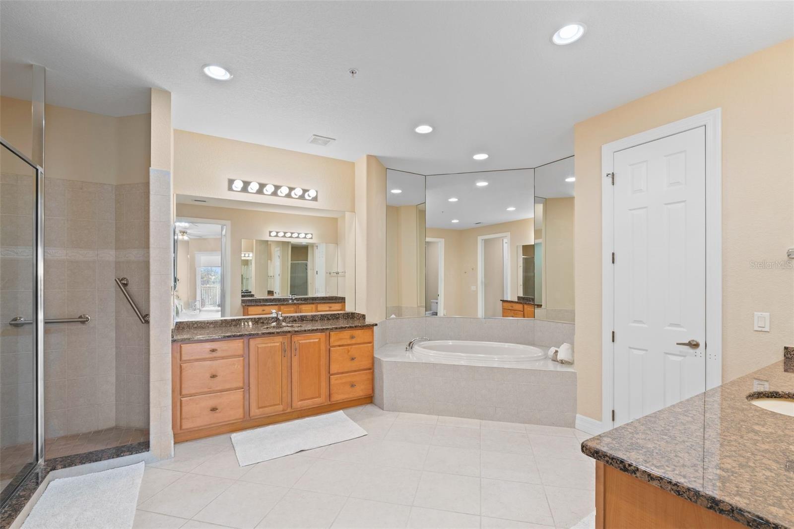 6100 JESSIE HARBOR DR #202, OSPREY, FL, 34229