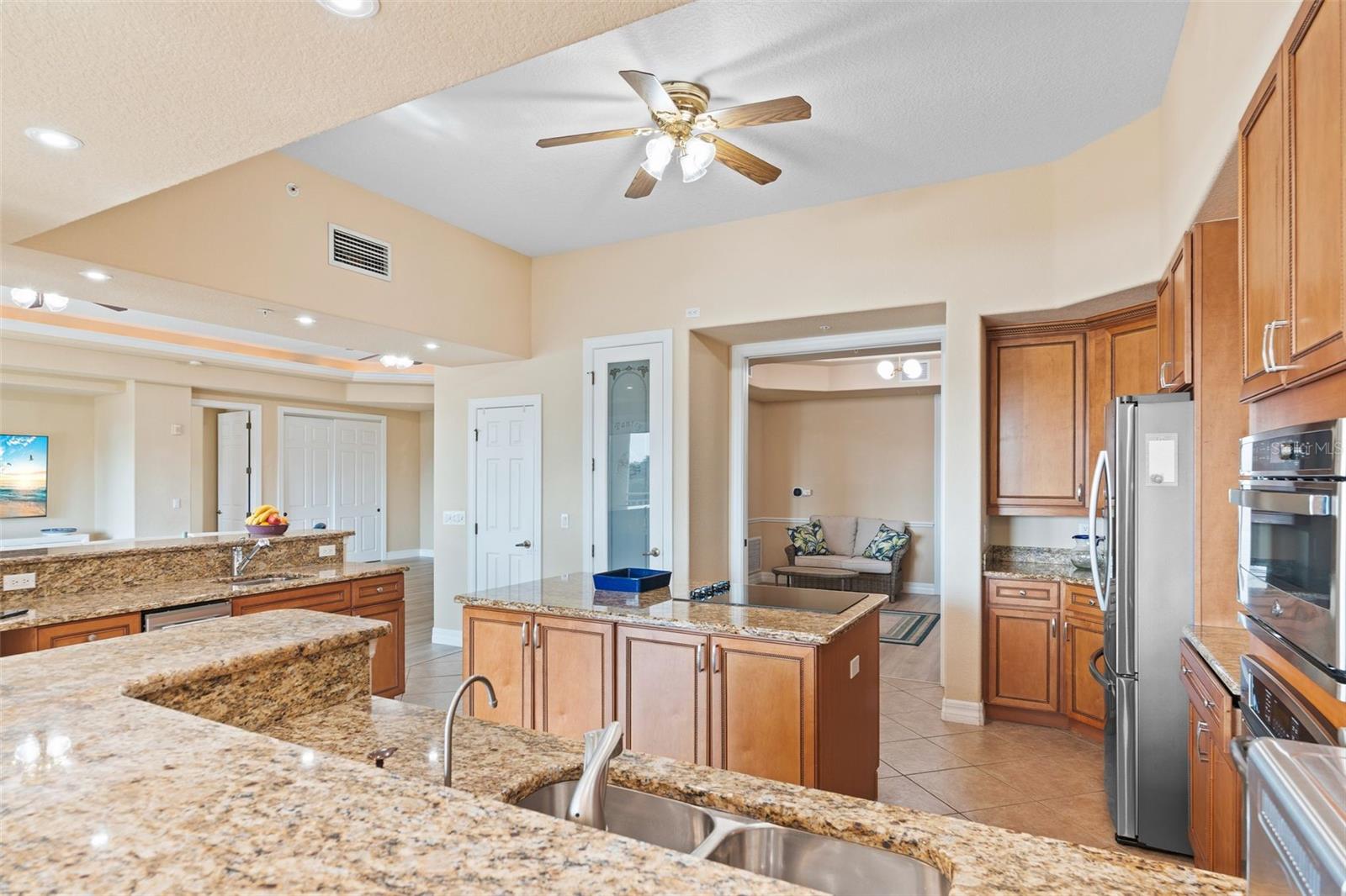 6100 JESSIE HARBOR DR #202, OSPREY, FL, 34229