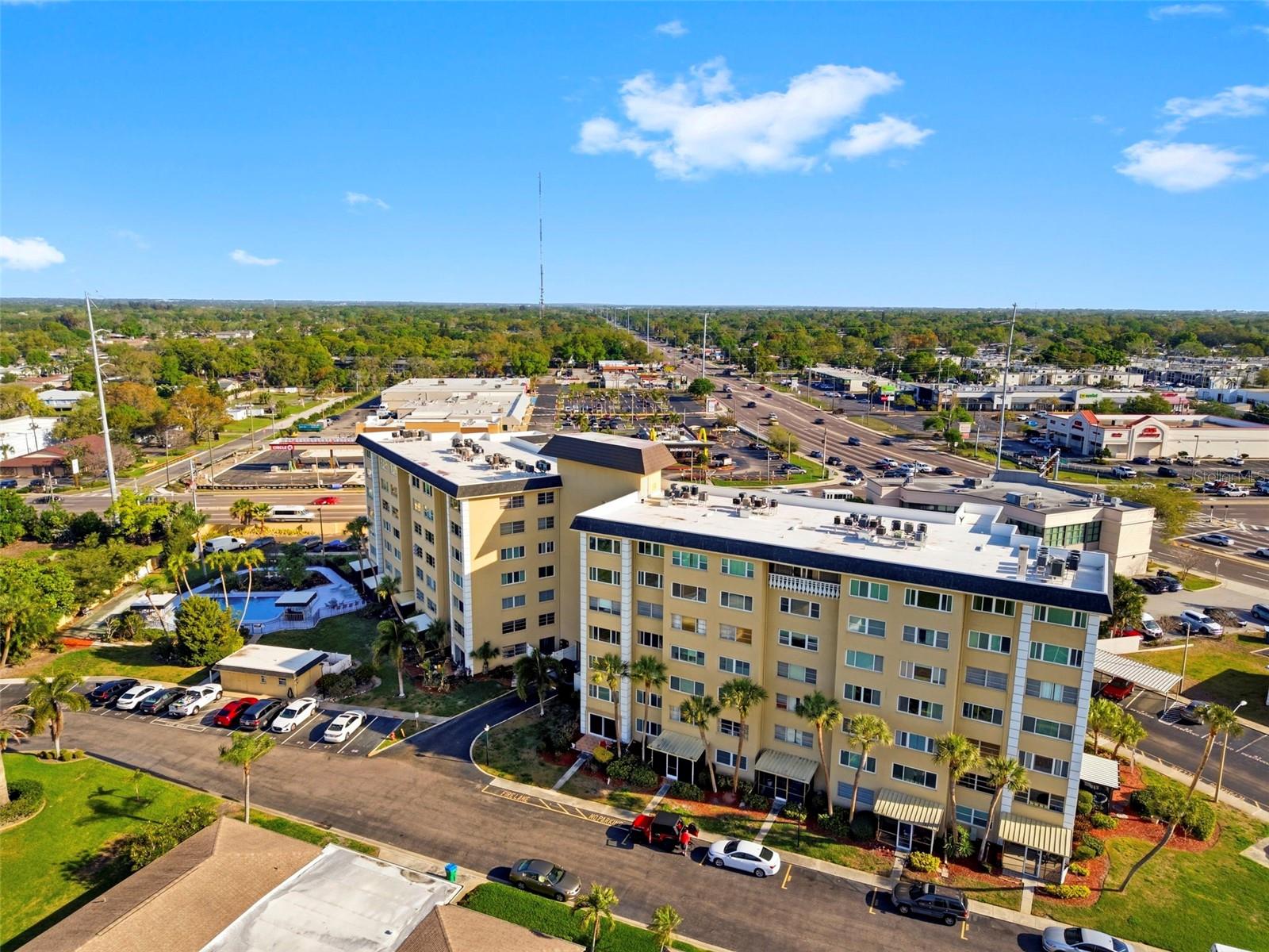 8950 PARK BLVD #201, SEMINOLE, FL, 33777