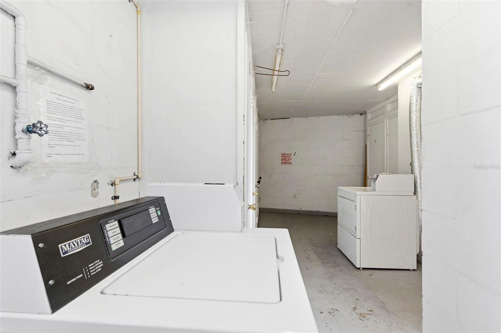 8950 PARK BLVD #201, SEMINOLE, FL, 33777