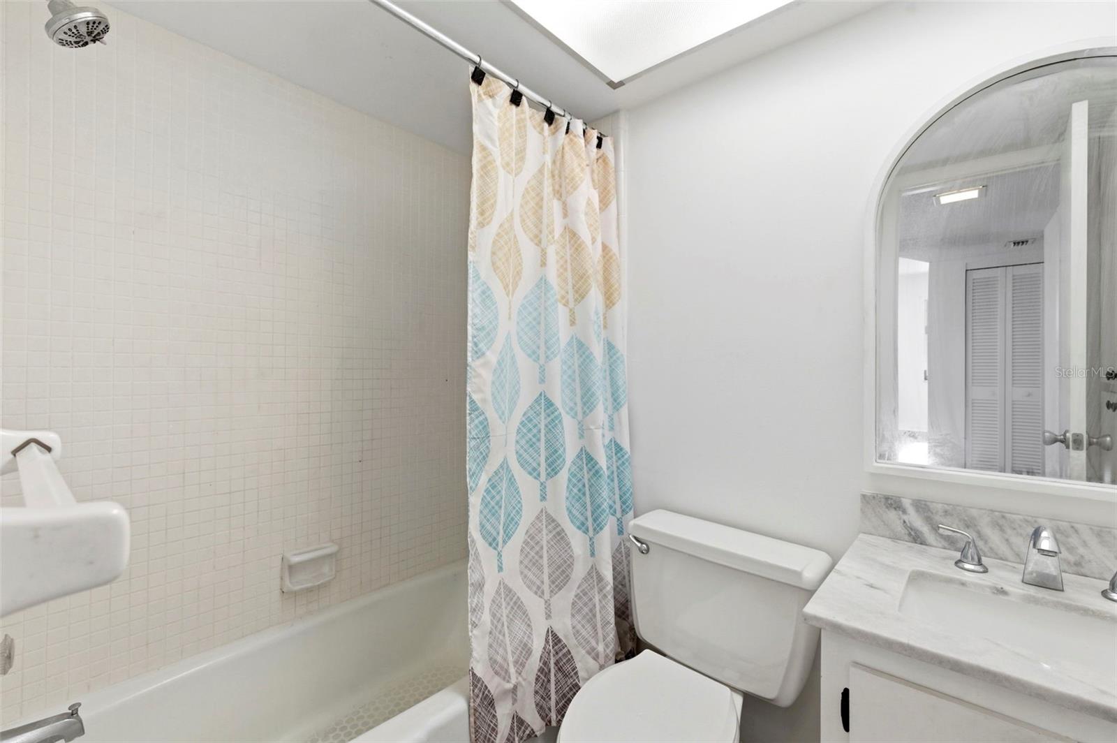 8950 PARK BLVD #201, SEMINOLE, FL, 33777