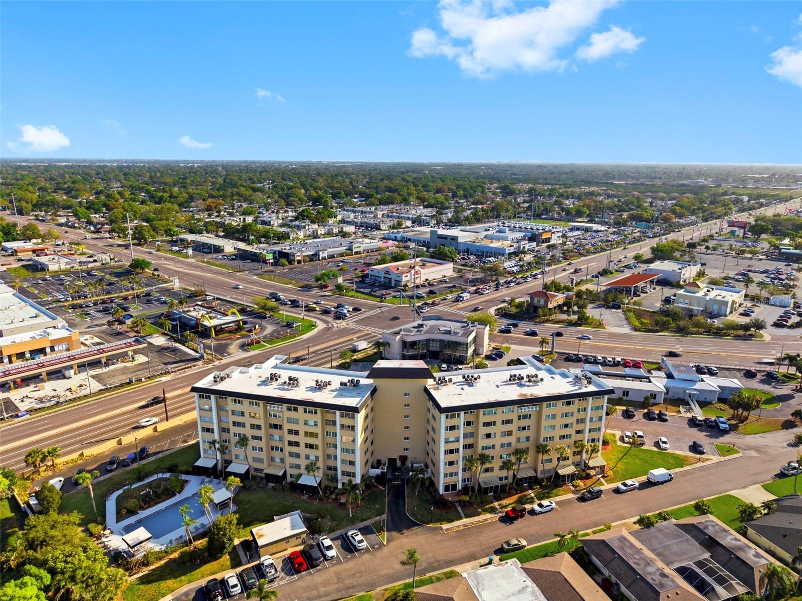 8950 PARK BLVD #201, SEMINOLE, FL, 33777