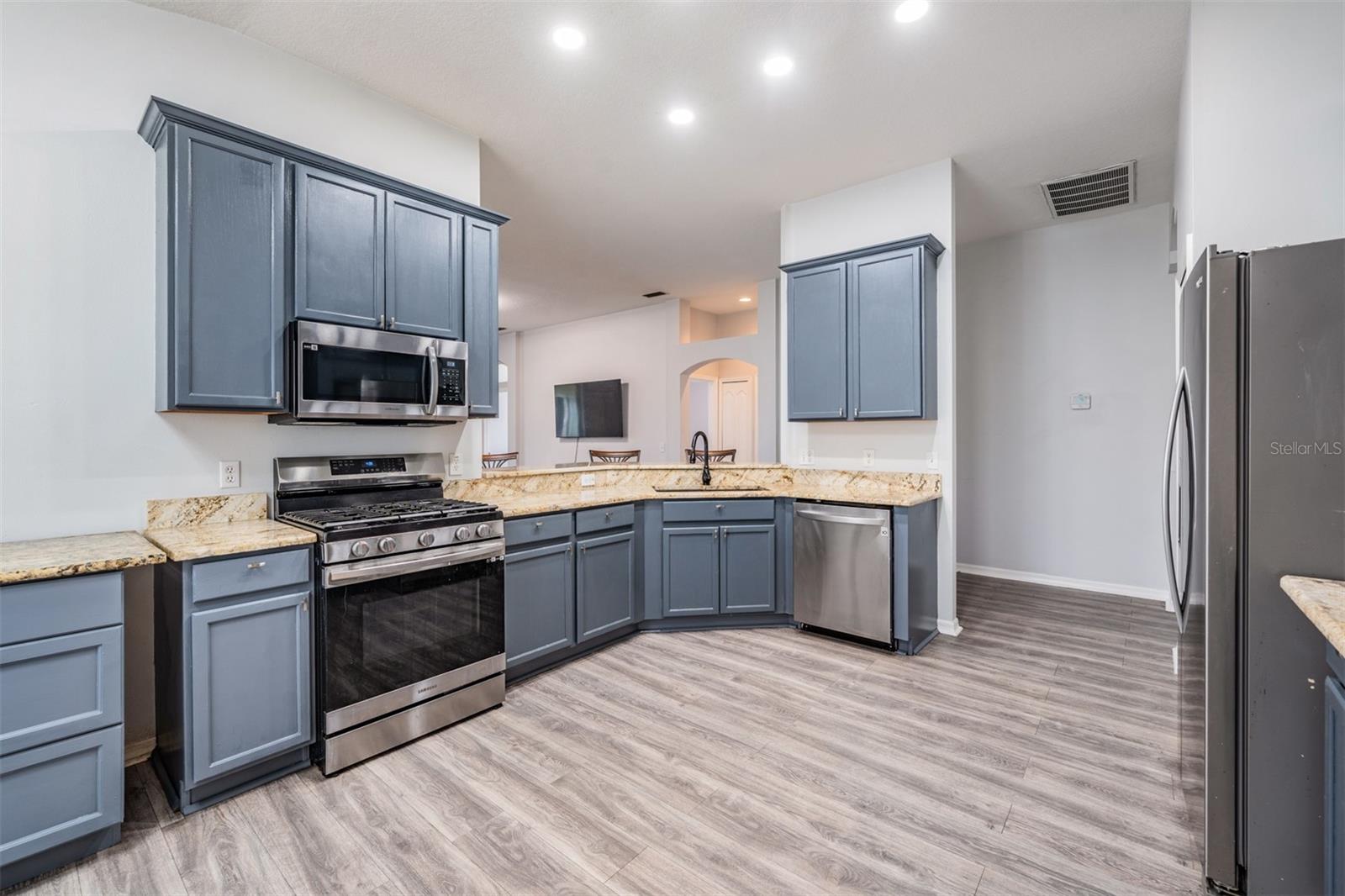 12813 STANDBRIDGE DR, RIVERVIEW, FL, 33579