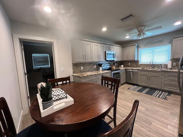 6030 CARLTON AVE, SARASOTA, FL, 34231