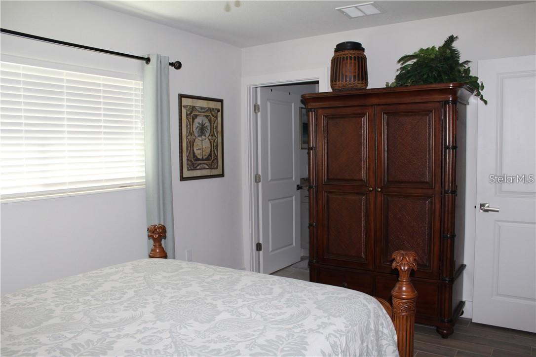 6030 CARLTON AVE, SARASOTA, FL, 34231