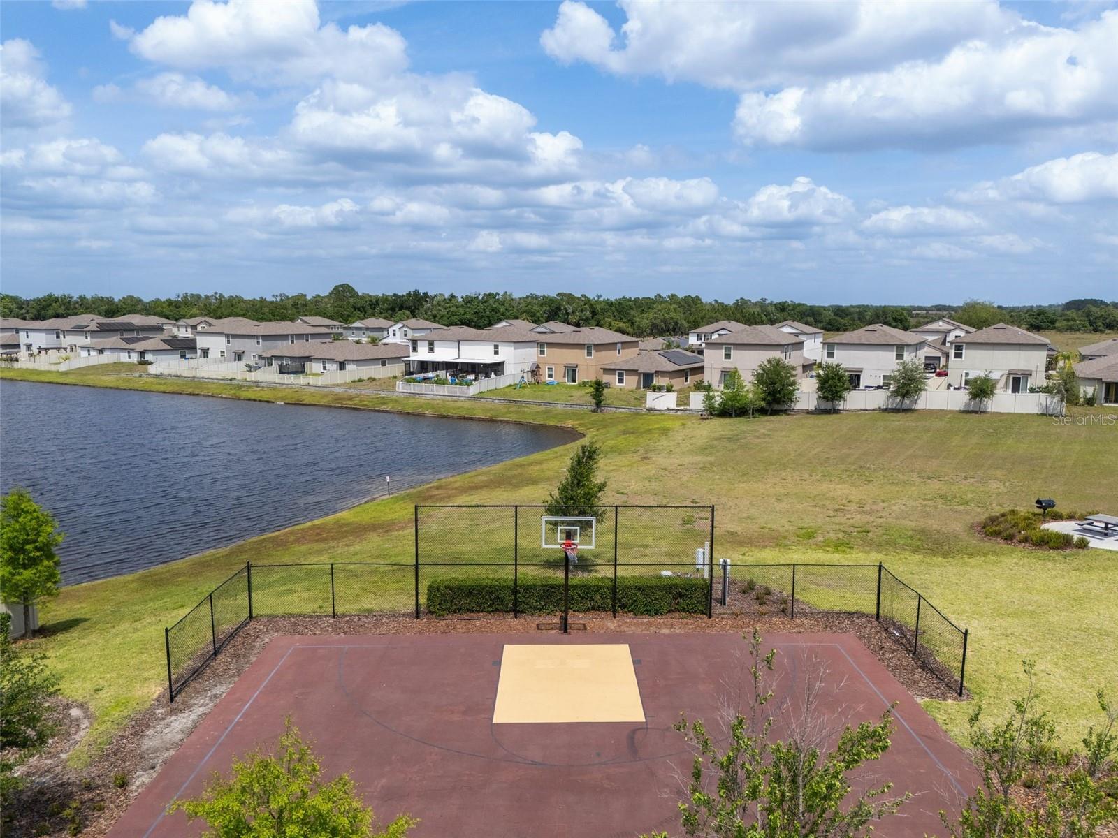 16742 SUNBURST LAKE ST, WIMAUMA, FL, 33598