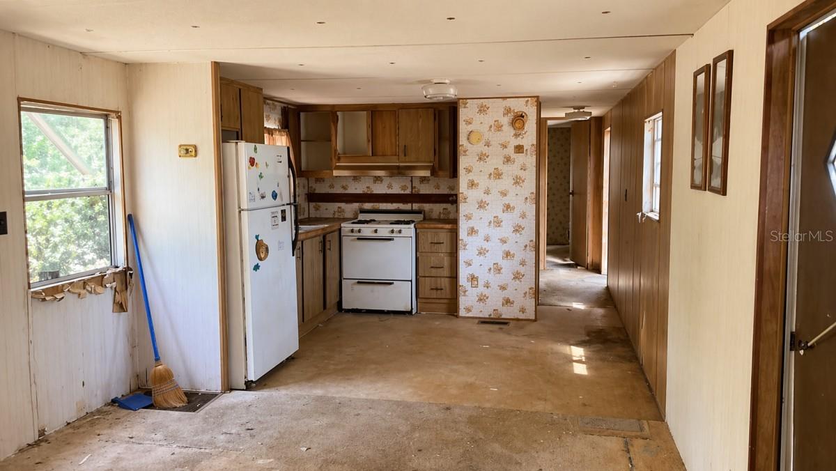 11281 NE 64TH PL, WILLISTON, FL, 32696