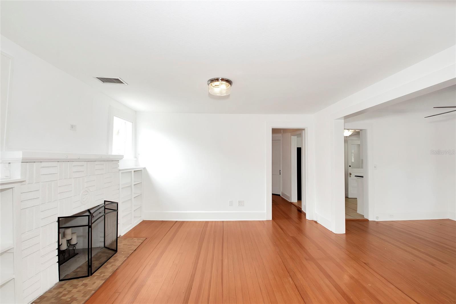 1190 8TH ST N, ST PETERSBURG, FL, 33701