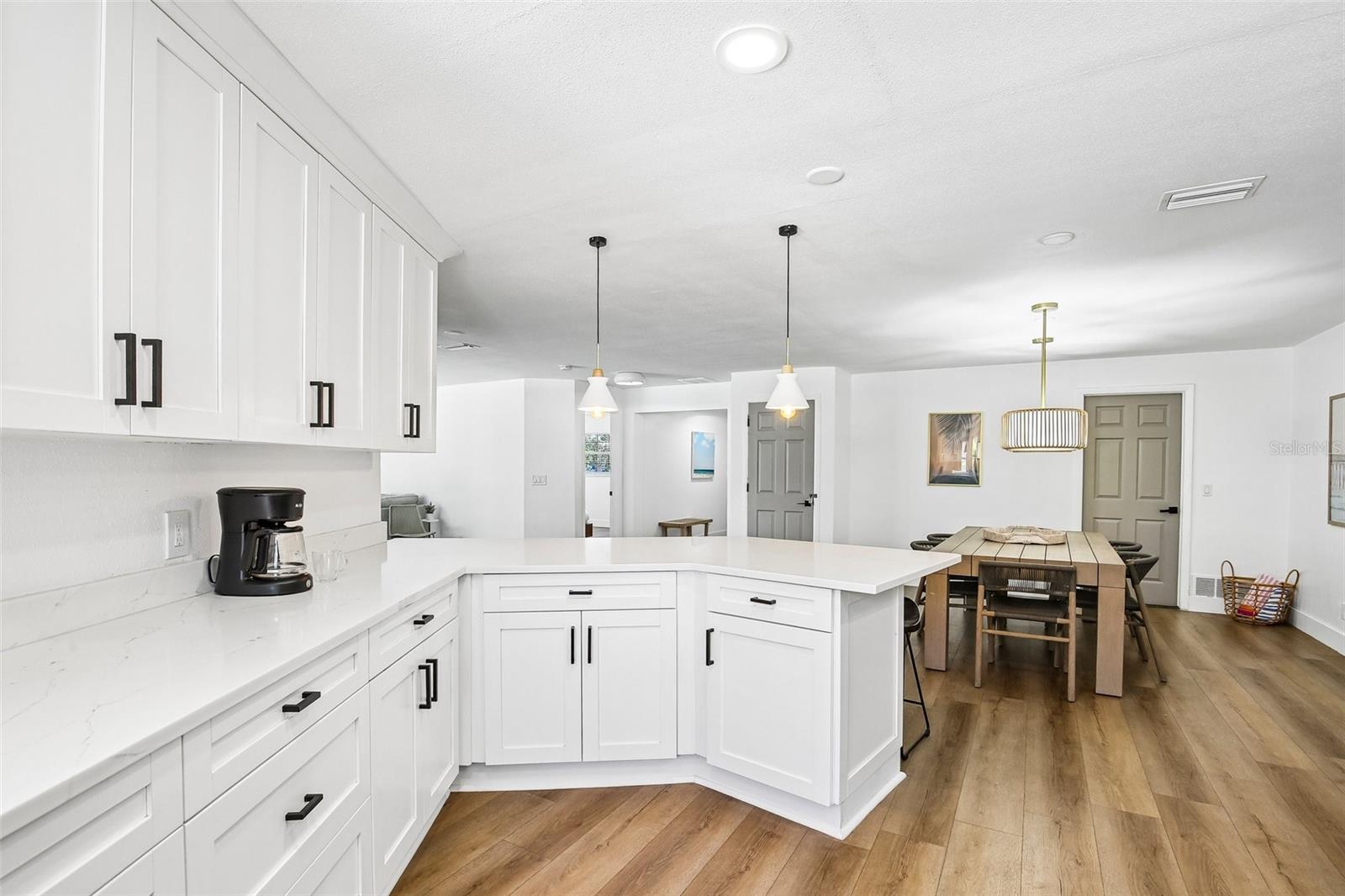 9622 OAKHURST RD, SEMINOLE, FL, 33776