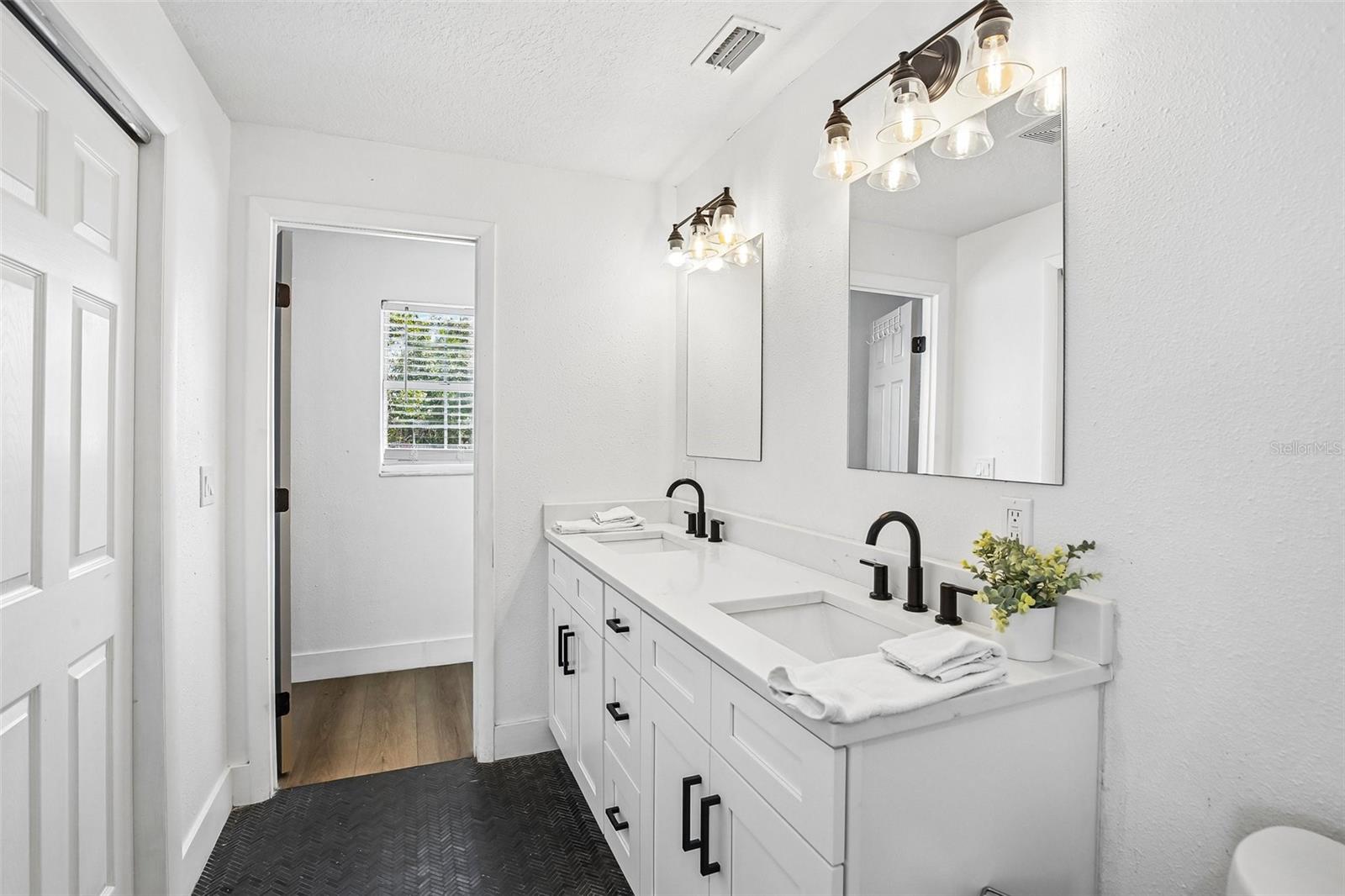 9622 OAKHURST RD, SEMINOLE, FL, 33776