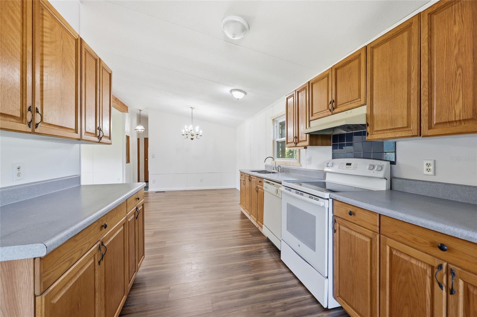 125 NW 40TH AVE, BELL, FL, 32619