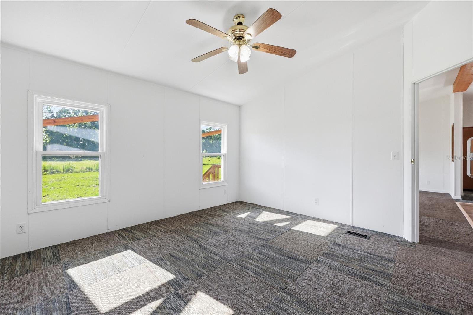 125 NW 40TH AVE, BELL, FL, 32619