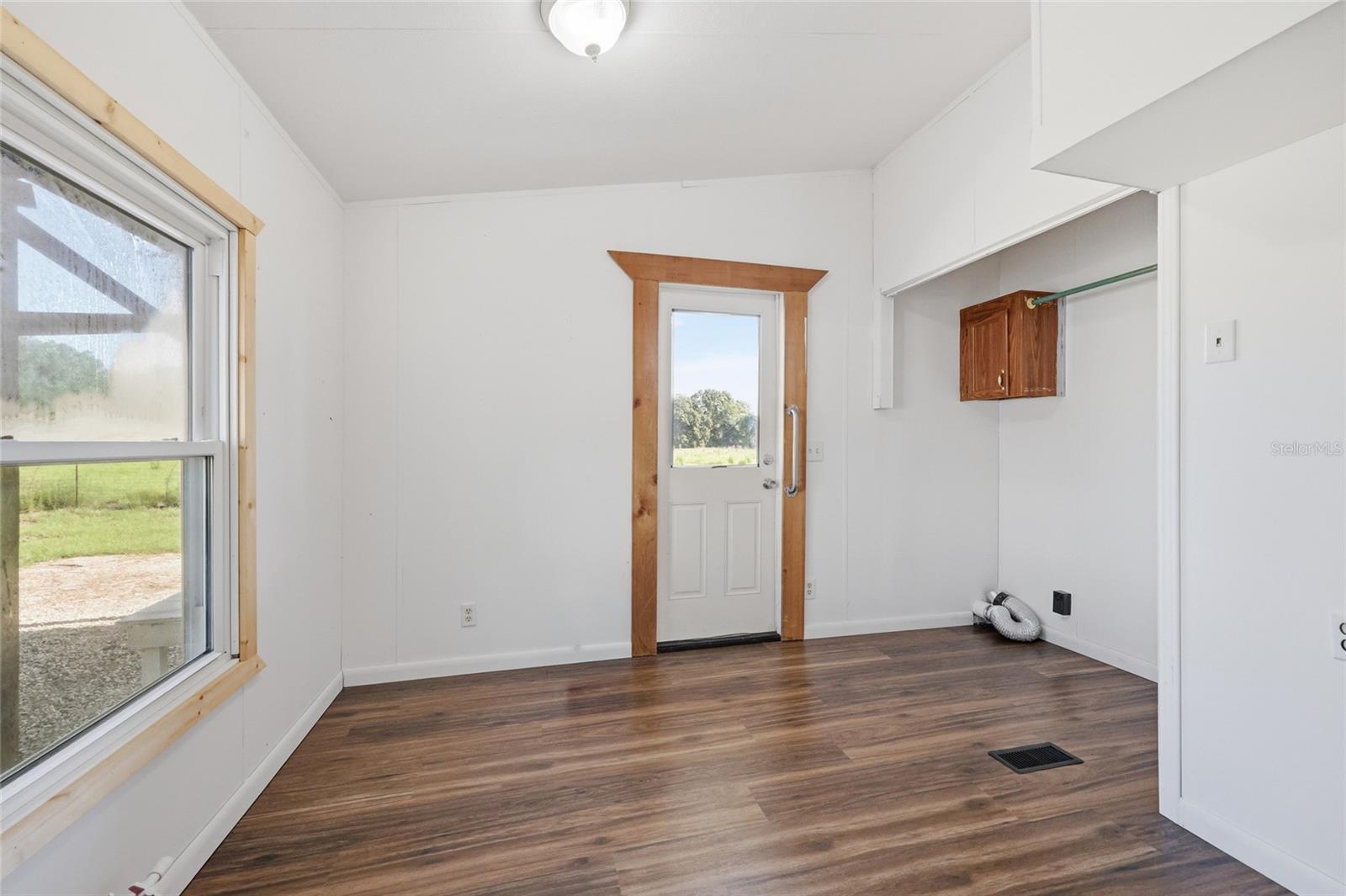 125 NW 40TH AVE, BELL, FL, 32619