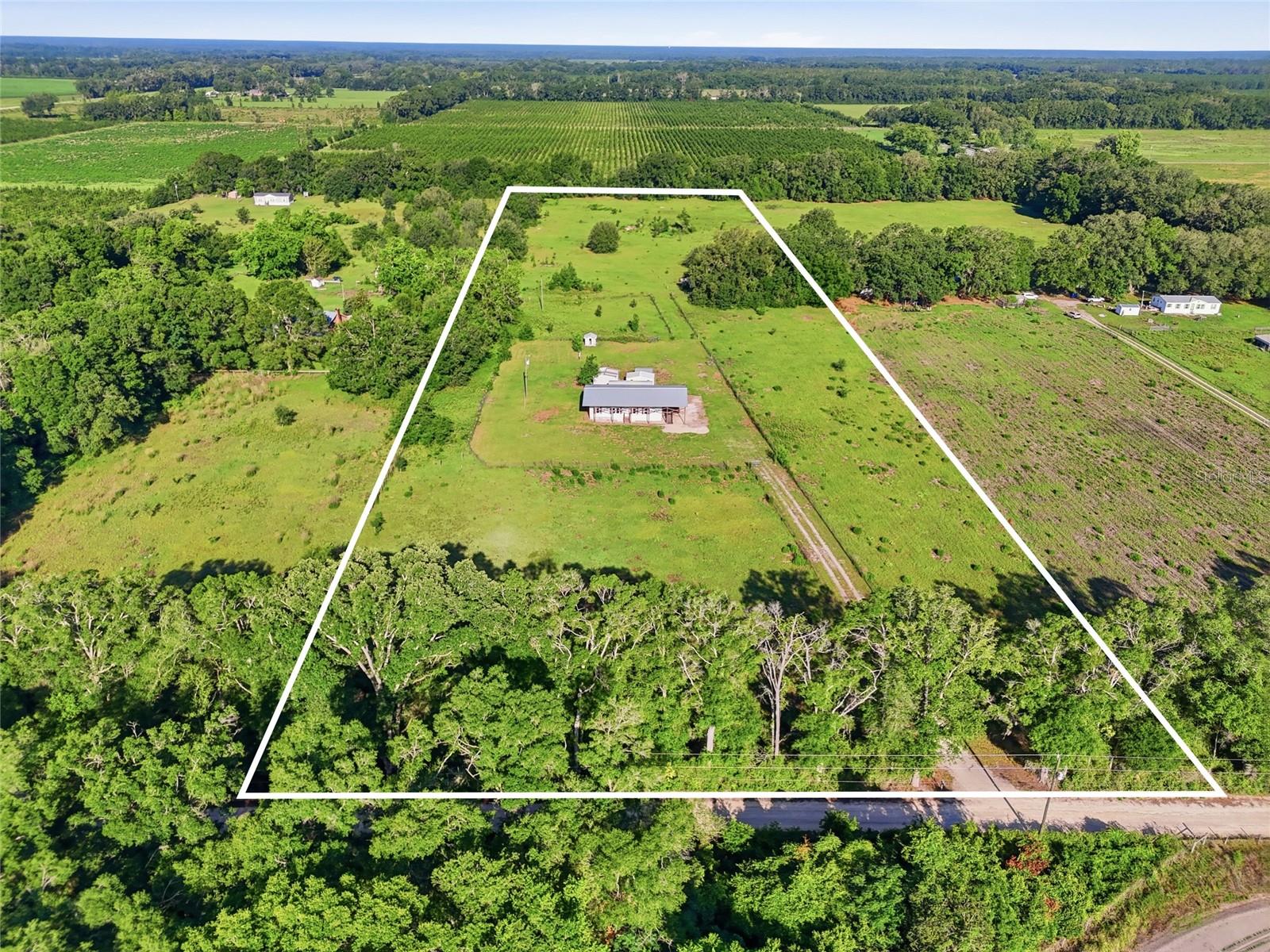125 NW 40TH AVE, BELL, FL, 32619