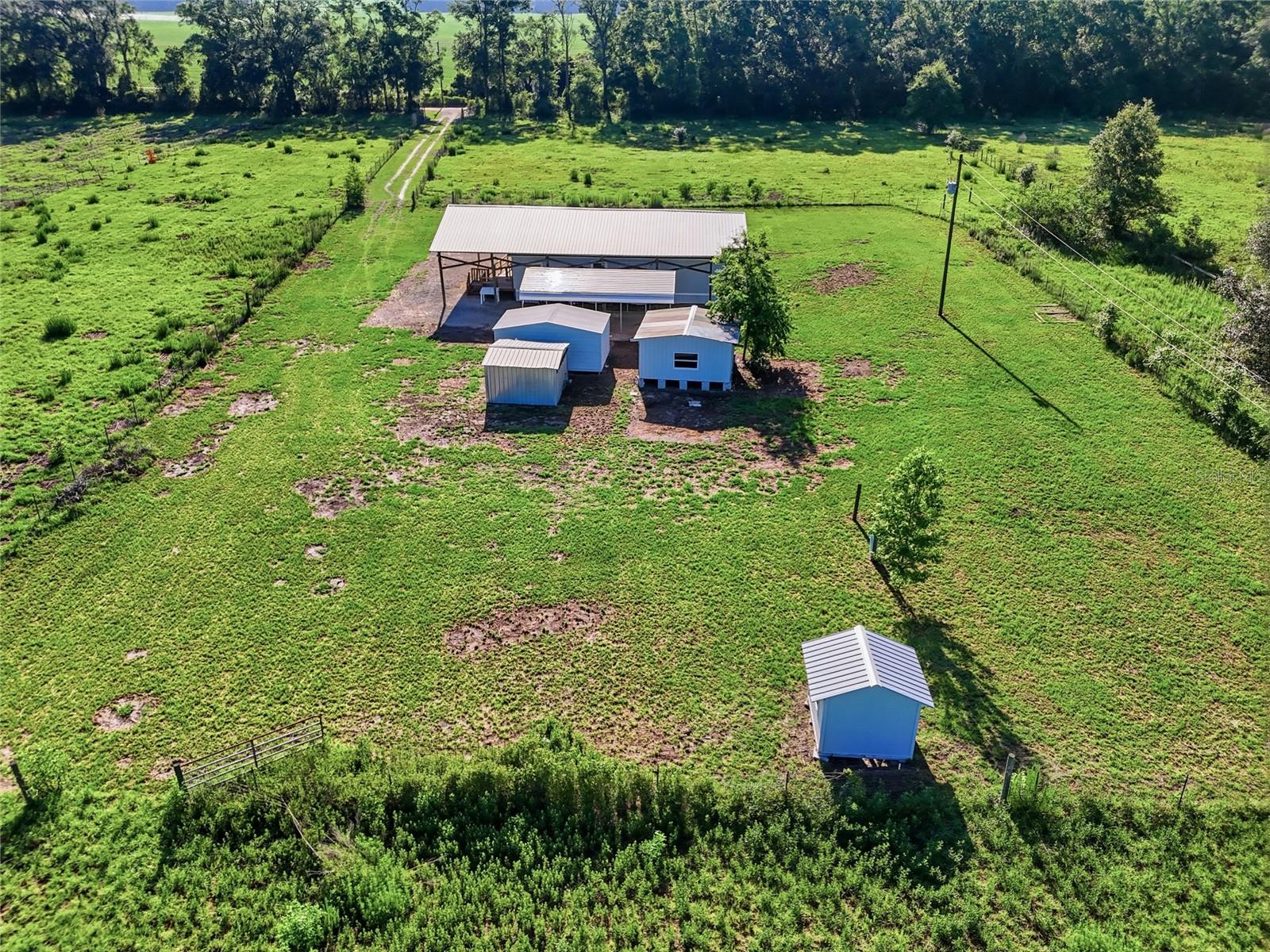 125 NW 40TH AVE, BELL, FL, 32619