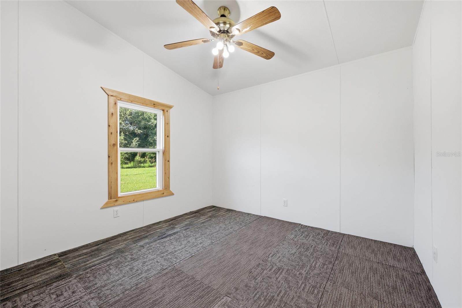 125 NW 40TH AVE, BELL, FL, 32619