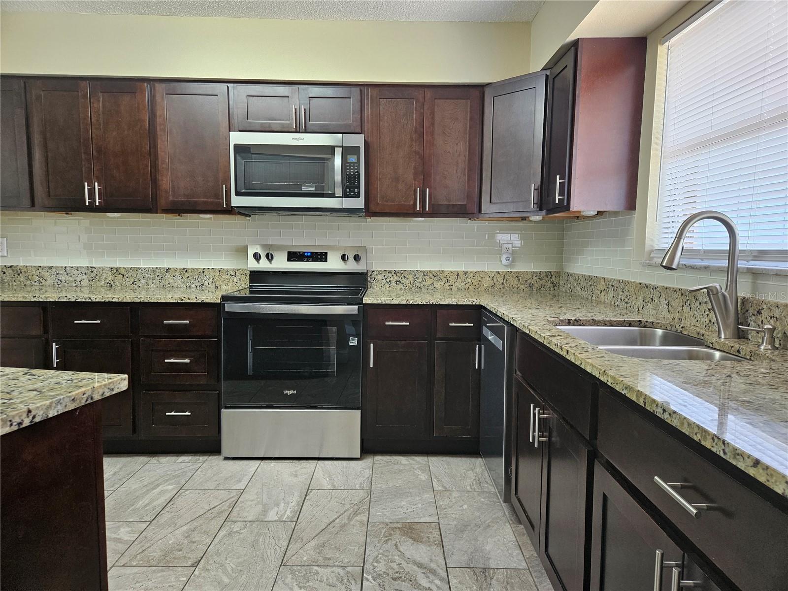 1952 ENGLISH DR, DELTONA, FL, 32738