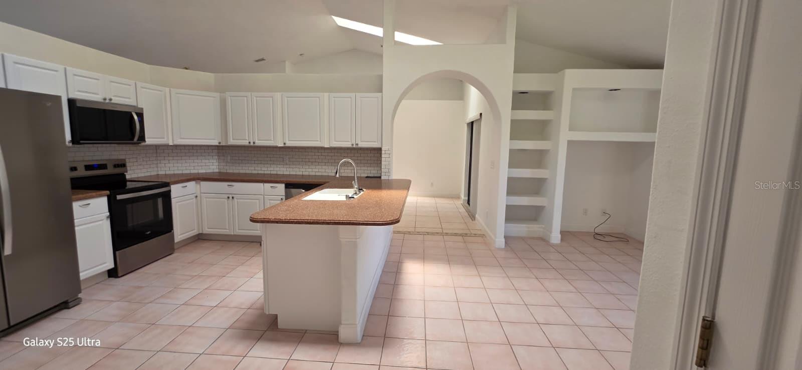 121 SE APRIL CT, PALM BAY, FL, 32909