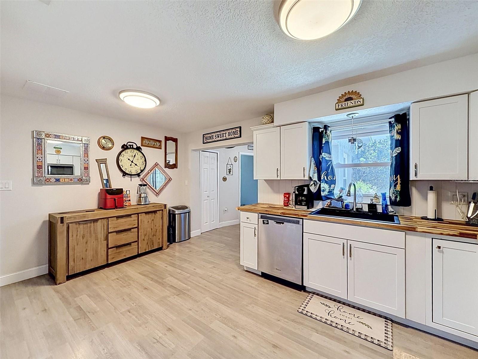 13944 1ST ST, DADE CITY, FL, 33525