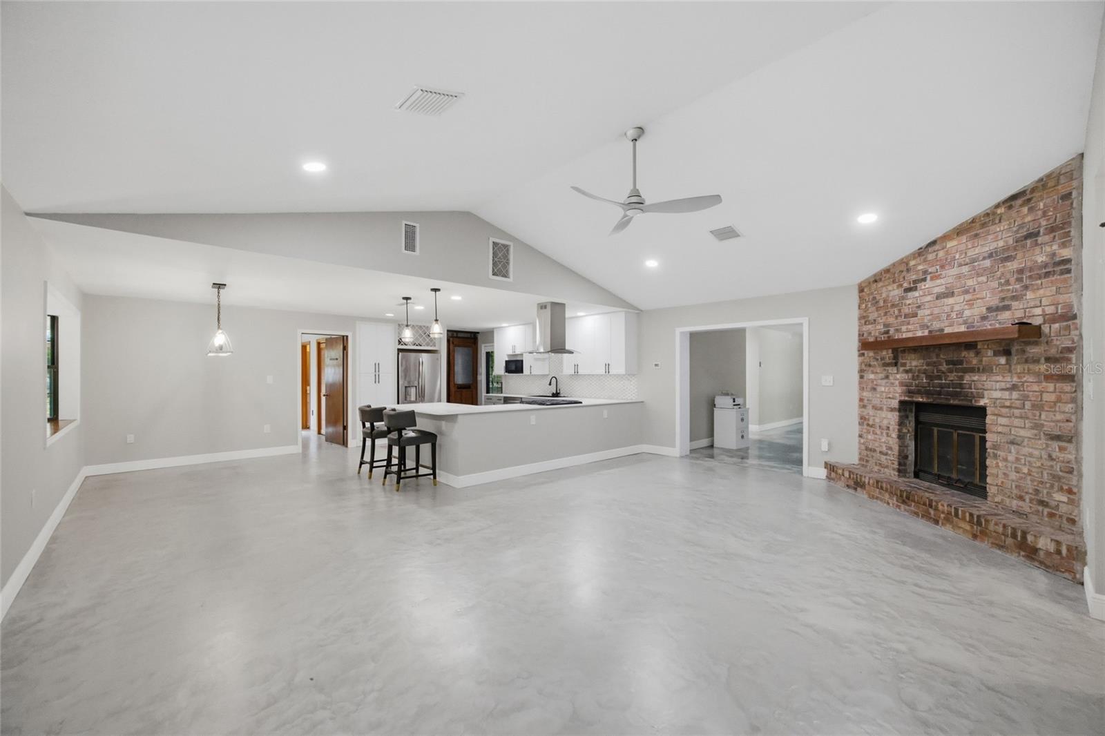 15700 DOE TRL, BROOKSVILLE, FL, 34601