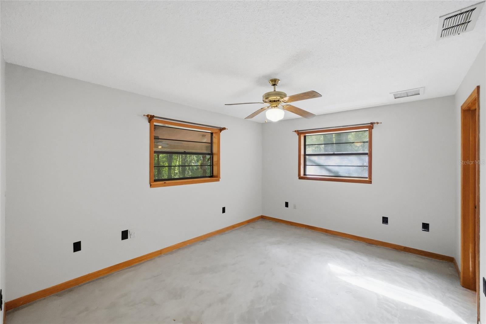 15700 DOE TRL, BROOKSVILLE, FL, 34601