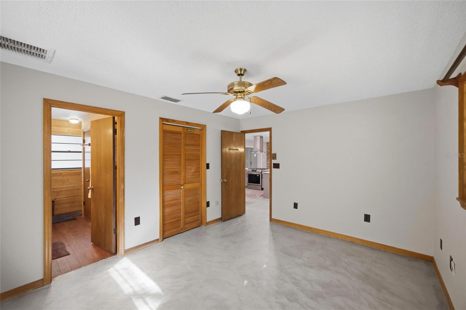 15700 DOE TRL, BROOKSVILLE, FL, 34601