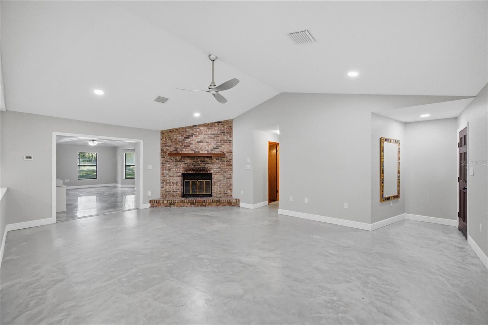 15700 DOE TRL, BROOKSVILLE, FL, 34601