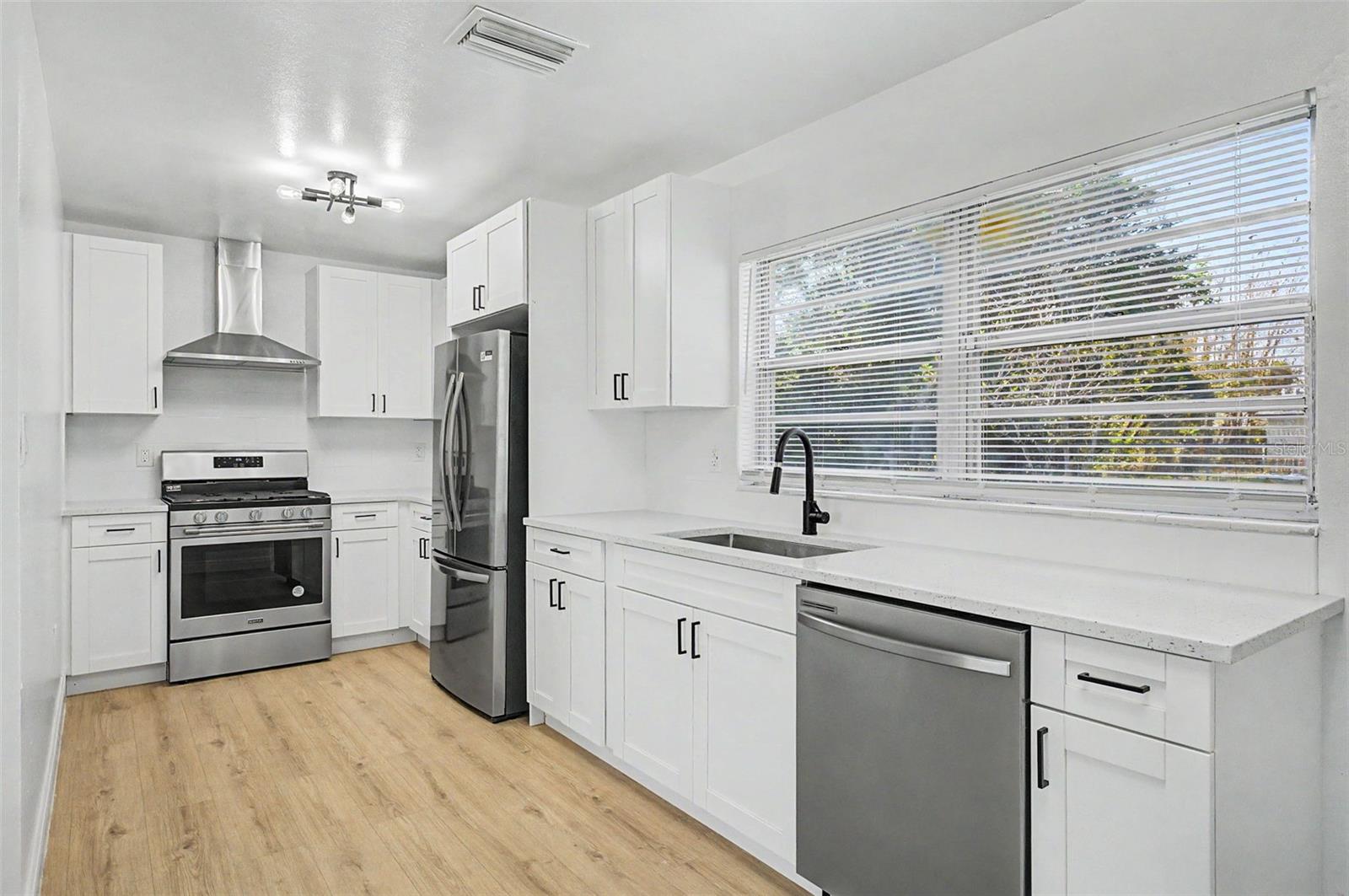 1807 E OHIO ST, PLANT CITY, FL, 33563