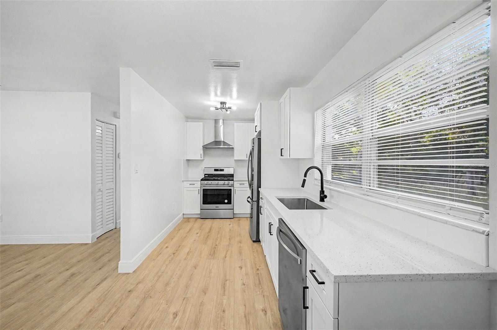 1807 E OHIO ST, PLANT CITY, FL, 33563