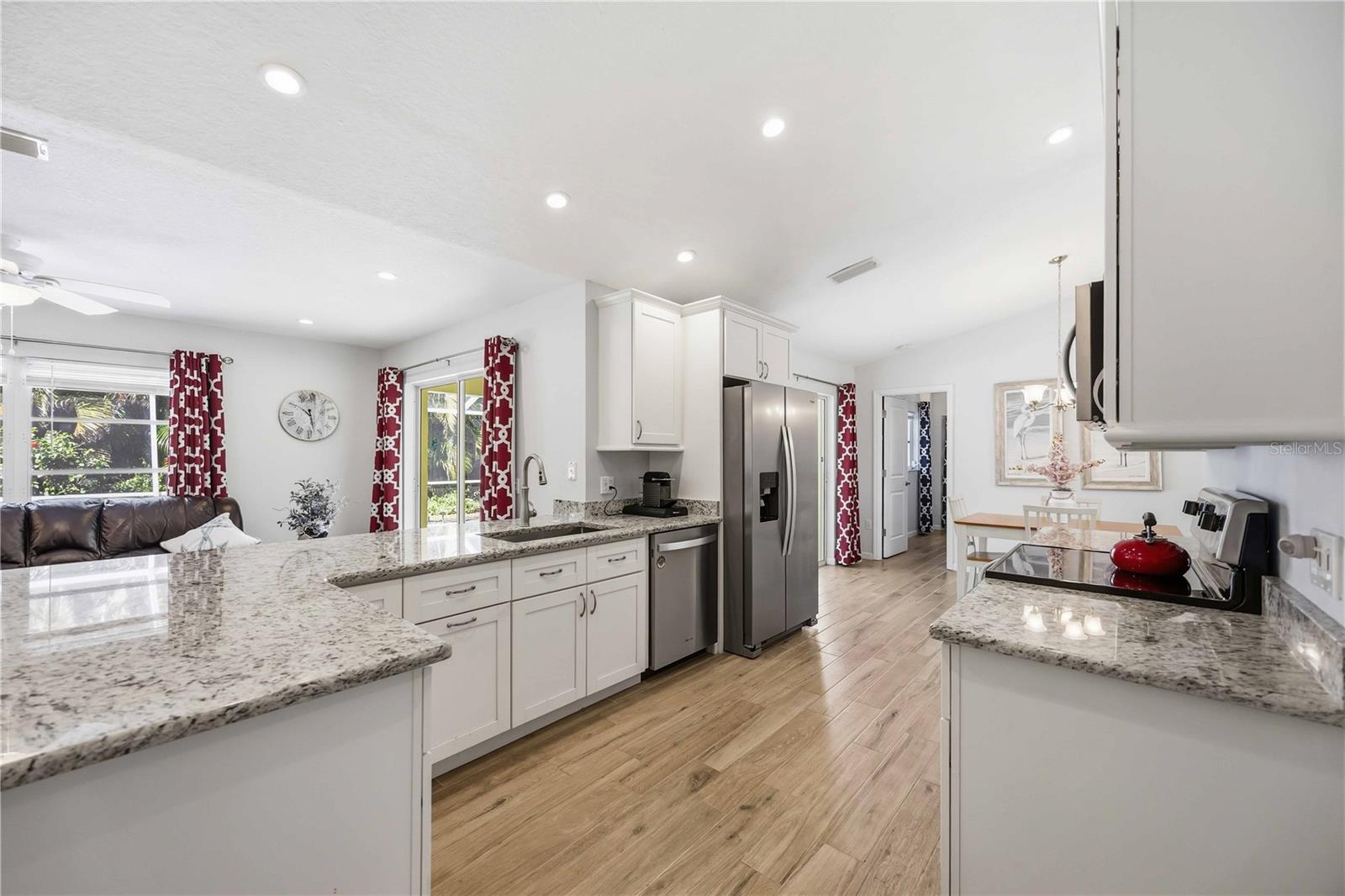 15 MARINER LN, ROTONDA WEST, FL, 33947