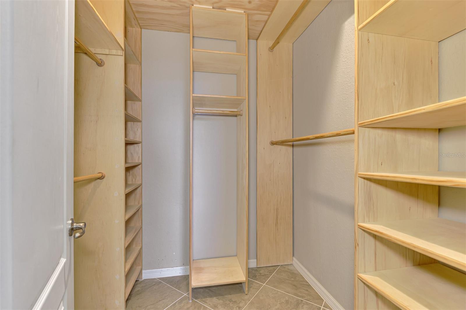 19313 CRUISE DR, VENICE, FL, 34292