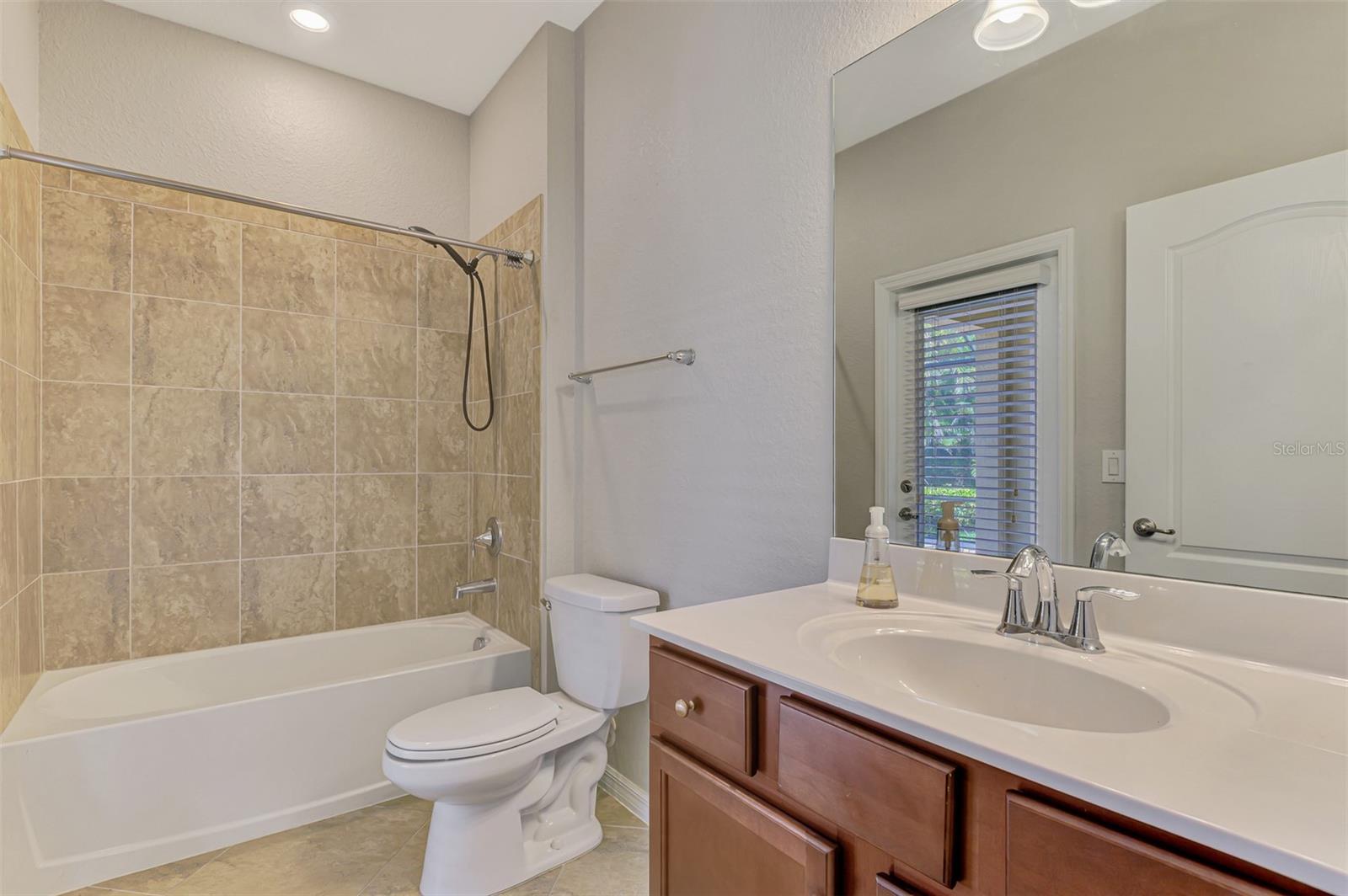 19313 CRUISE DR, VENICE, FL, 34292