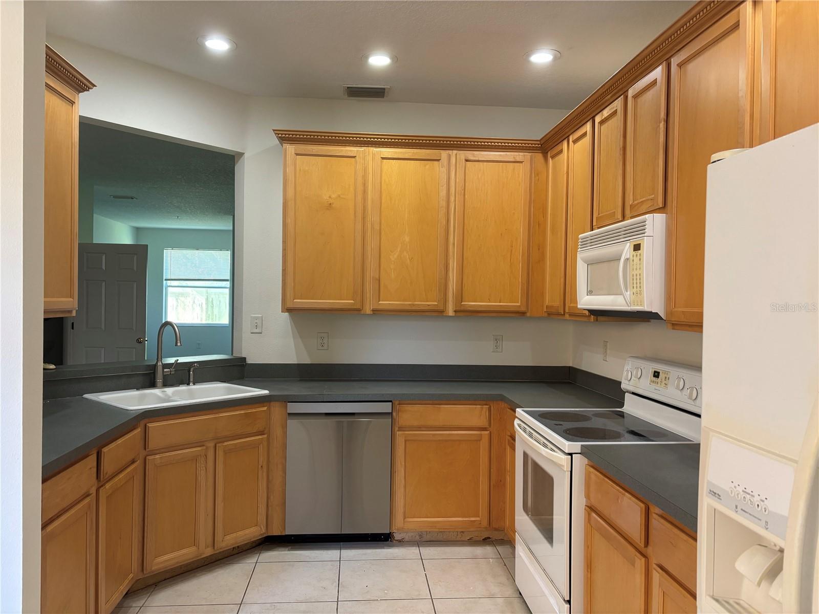 3429 PARKRIDGE CIR #19-103, SARASOTA, FL, 34243