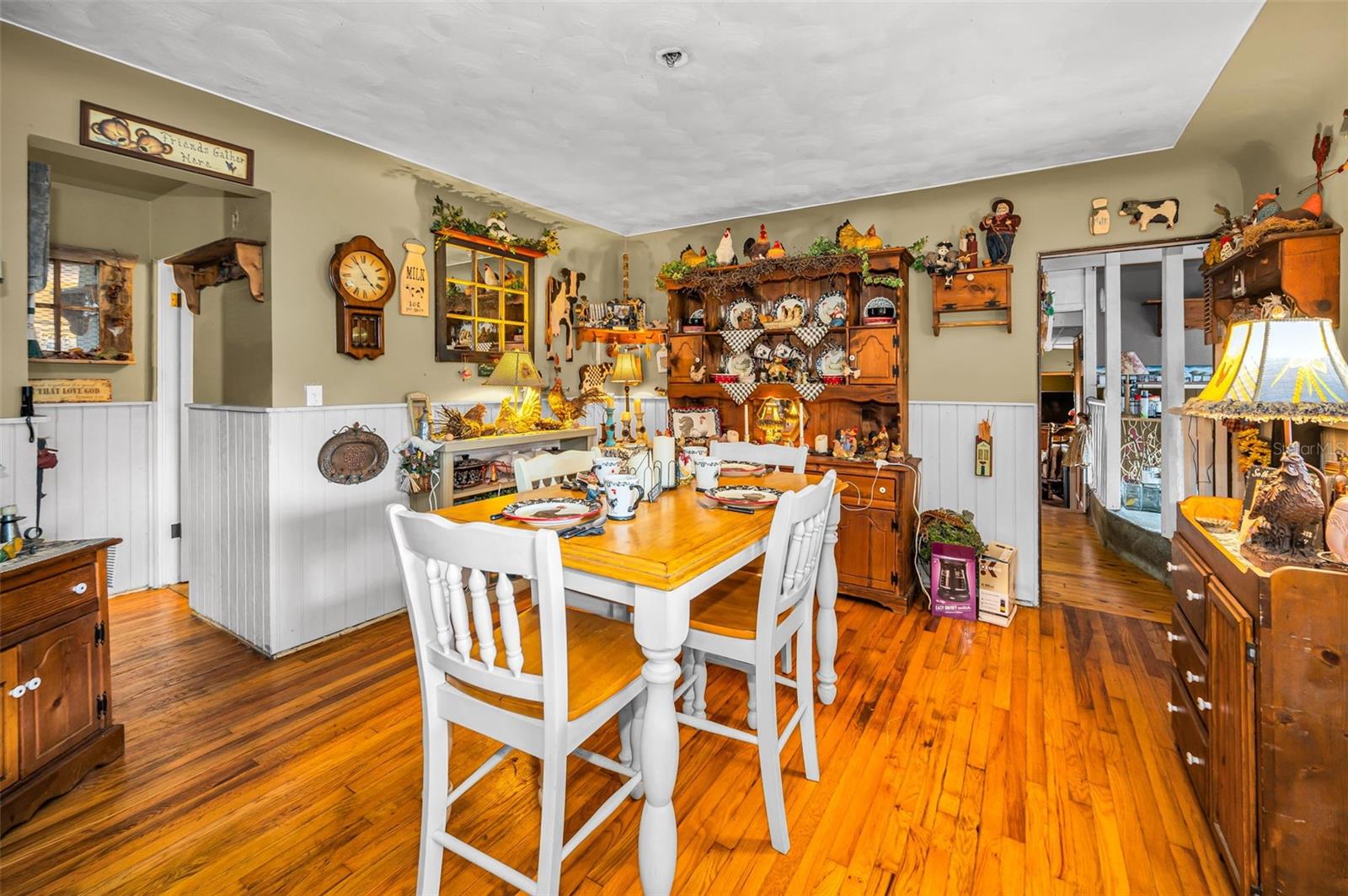 2876 30TH AVE N, ST PETERSBURG, FL, 33713