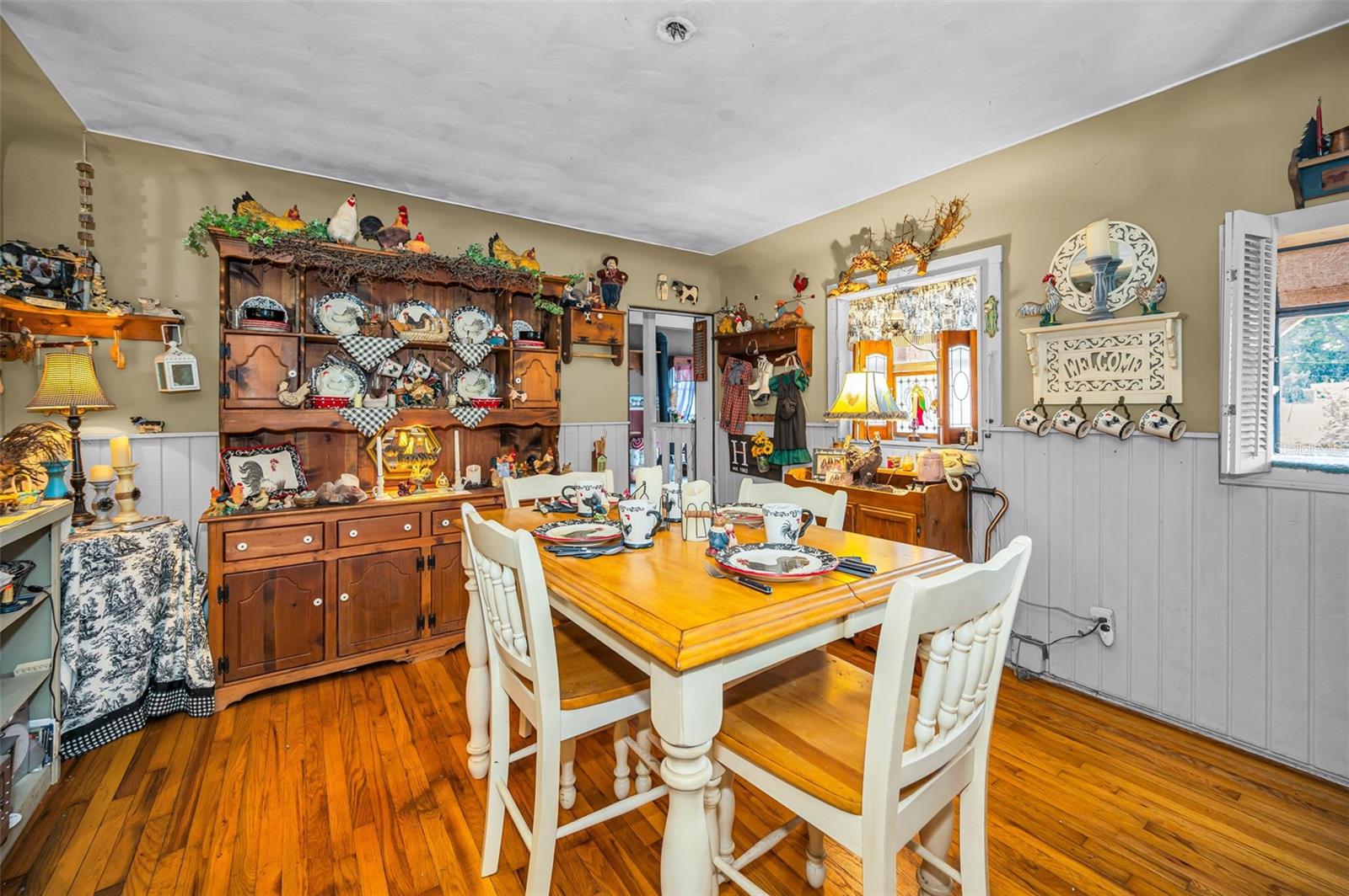 2876 30TH AVE N, ST PETERSBURG, FL, 33713