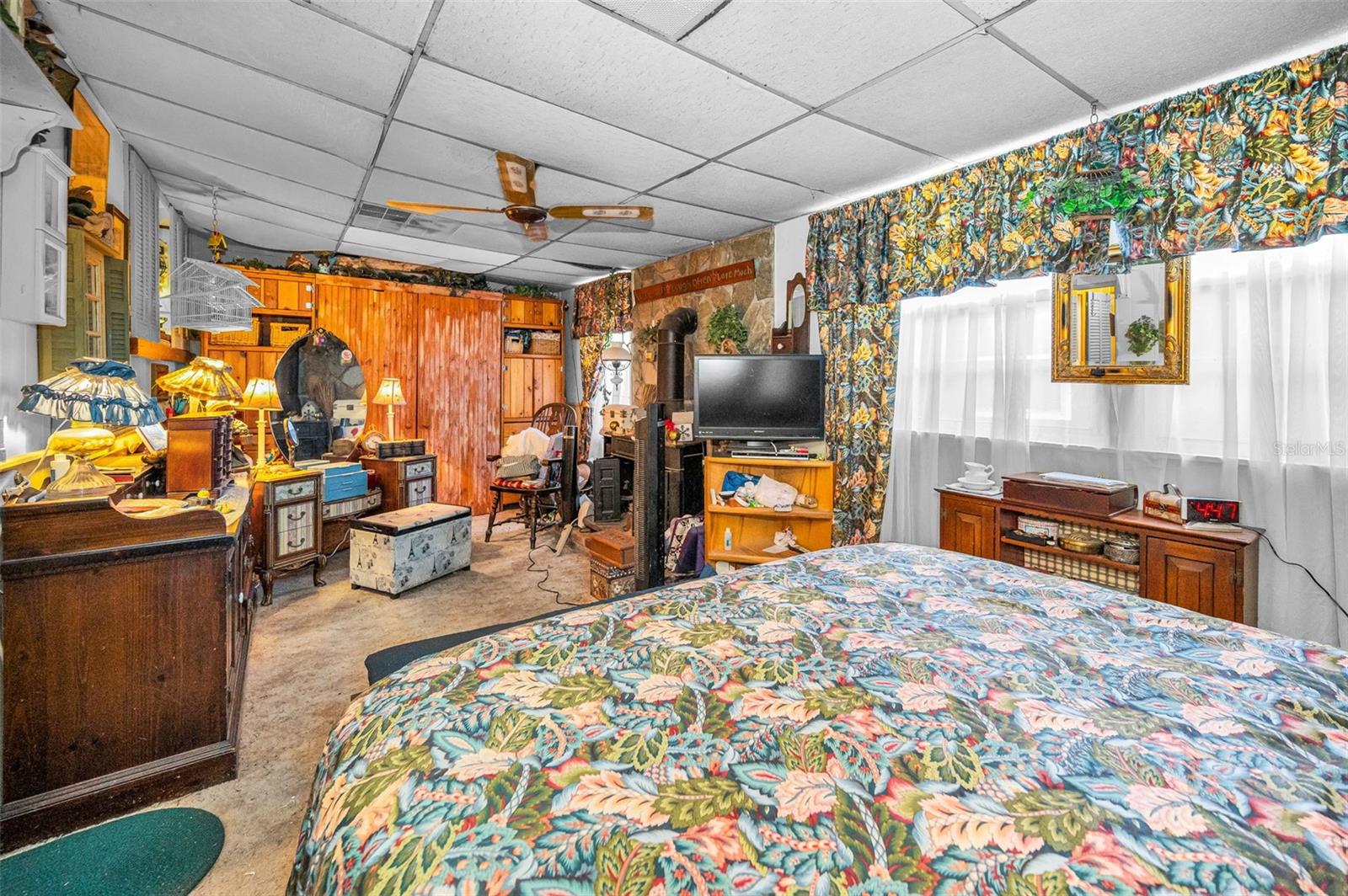 2876 30TH AVE N, ST PETERSBURG, FL, 33713