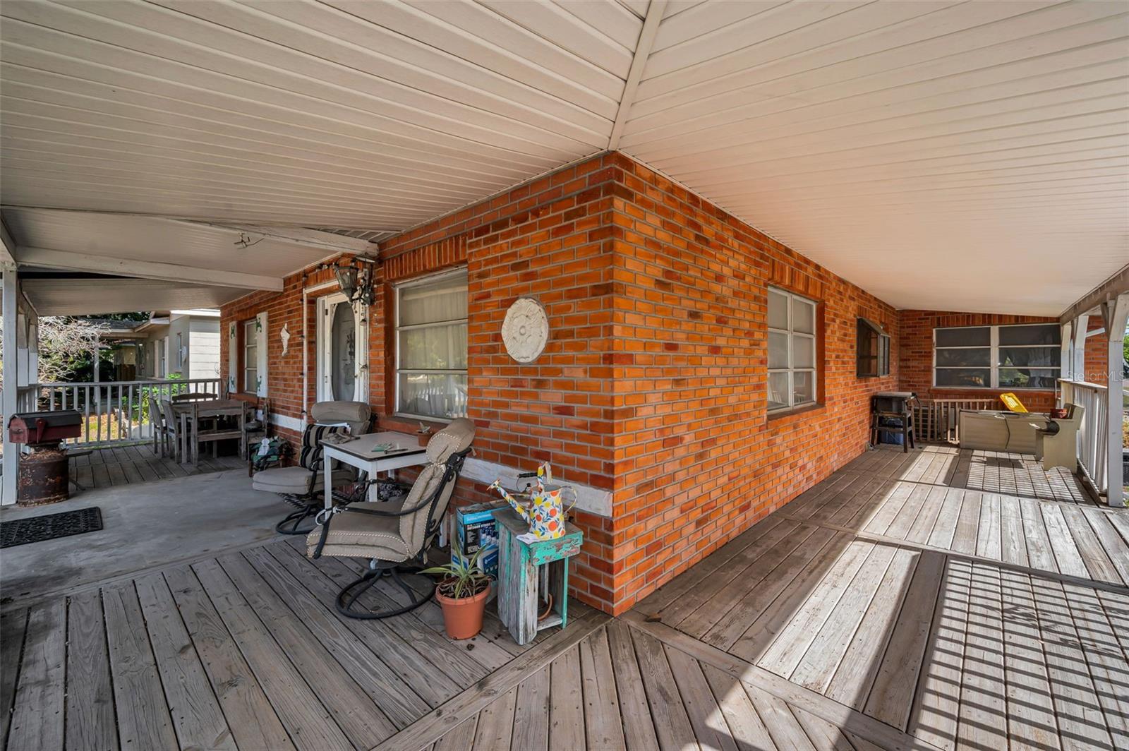 2876 30TH AVE N, ST PETERSBURG, FL, 33713