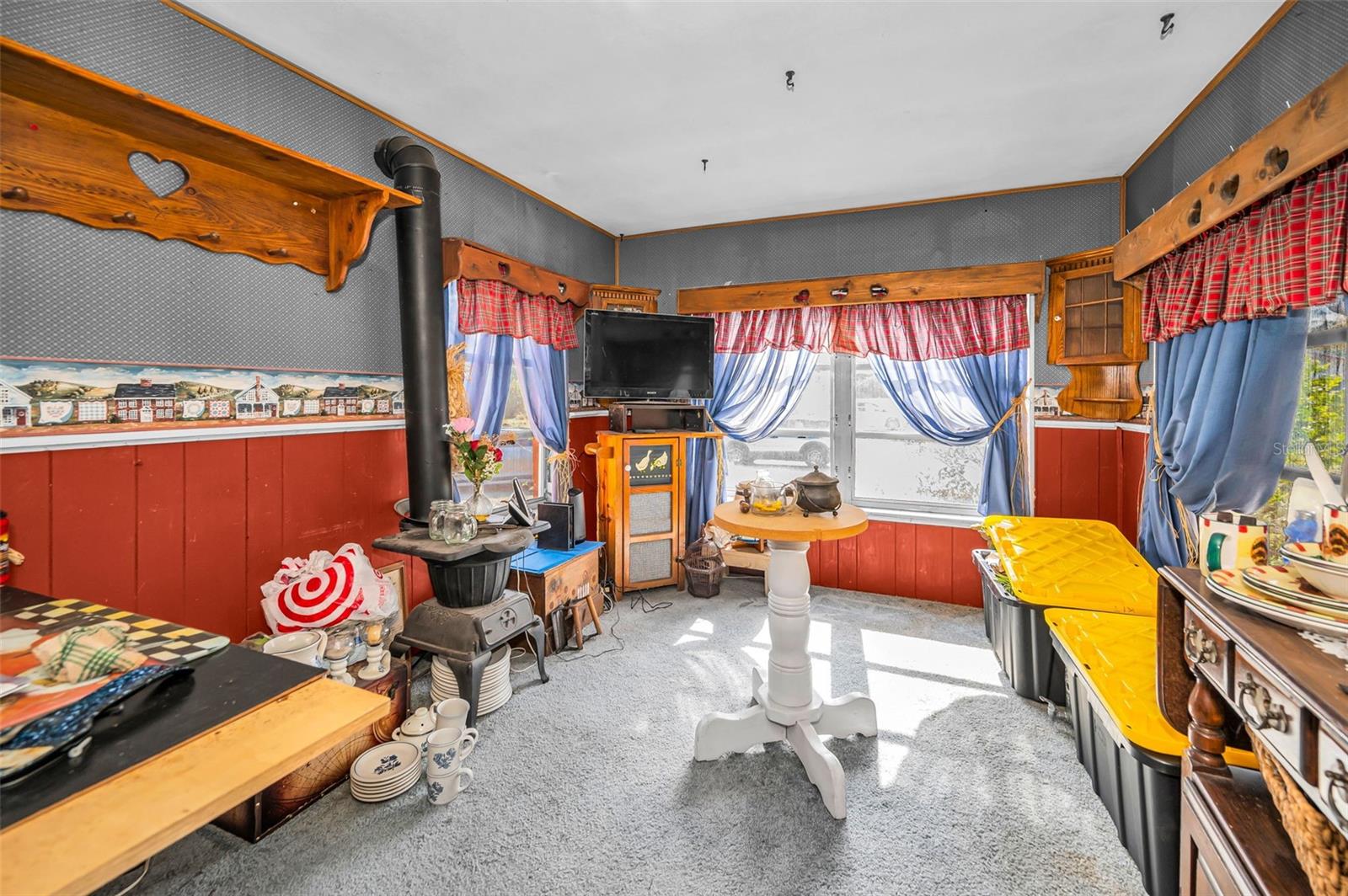 2876 30TH AVE N, ST PETERSBURG, FL, 33713