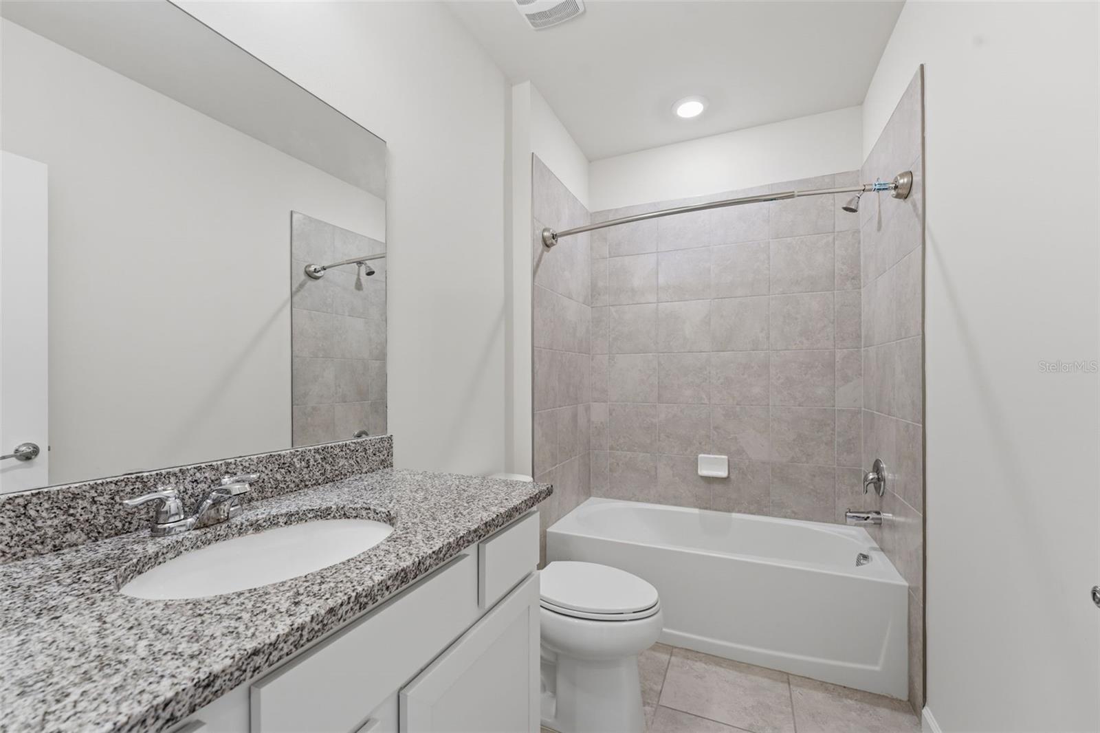 16048 BEACHBERRY DR, NORTH FORT MYERS, FL, 33917